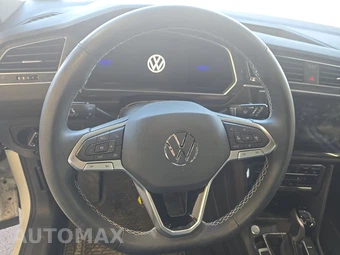 2023 Volkswagen Tiguan SE - miniatura 10
