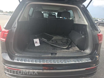 2023 Volkswagen Tiguan SE - miniatura 16