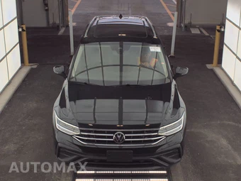 2023 Volkswagen Tiguan SE - miniatura 2