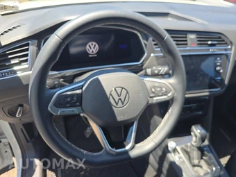 2023 Volkswagen Tiguan SE - miniatura 10