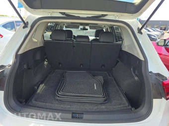2023 Volkswagen Tiguan SE – miniatura 14