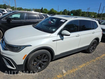 2023 Volkswagen Tiguan SE