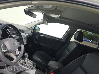 2023 Volkswagen Tiguan SE – miniatura 18