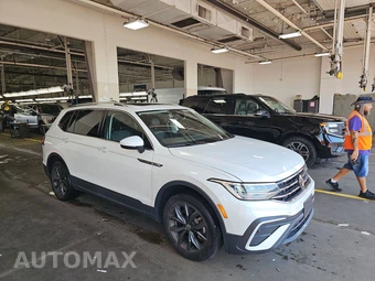 2023 Volkswagen Tiguan SE – miniatura 3