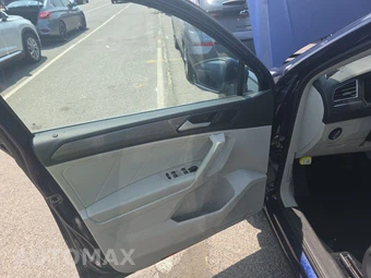 2023 Volkswagen Tiguan SE – miniatura 17