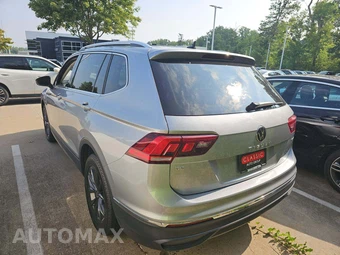 2023 Volkswagen Tiguan SE – miniatura 2