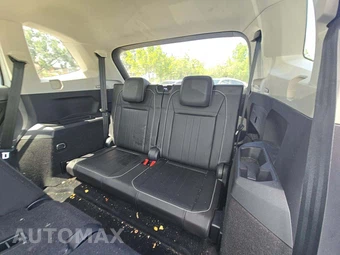 2023 Volkswagen Tiguan SE - miniatura 14