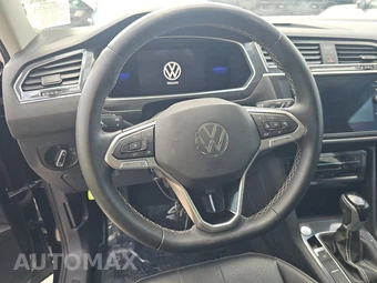 2023 Volkswagen Tiguan SE – miniatura 10