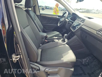 2023 Volkswagen Tiguan SE – miniatura 8