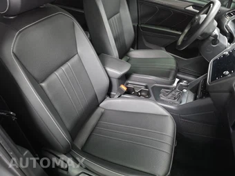 2023 Volkswagen Tiguan SE - miniatura 18
