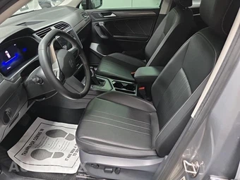 2023 Volkswagen Tiguan SE - miniatura 7