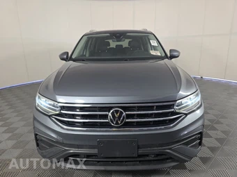 2023 Volkswagen Tiguan SE - miniatura 2