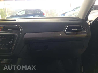 2023 Volkswagen Tiguan SE - miniatura 20
