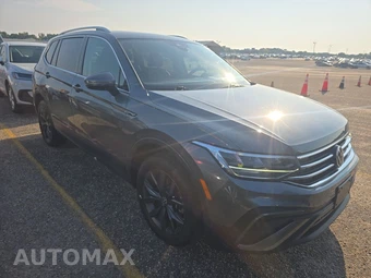 2023 Volkswagen Tiguan SE – miniatura 3