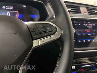 2023 Volkswagen Tiguan SE - miniatura 32
