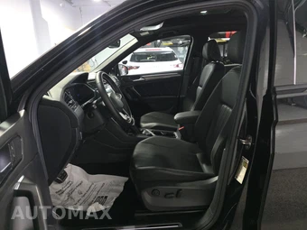 2023 Volkswagen Tiguan SE R-Line Black - miniatura 7