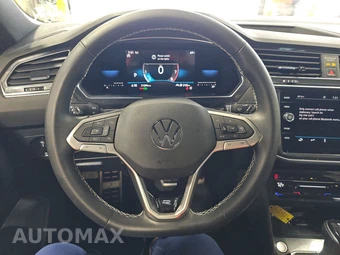 2023 Volkswagen Tiguan SE R-Line Black - miniatura 10