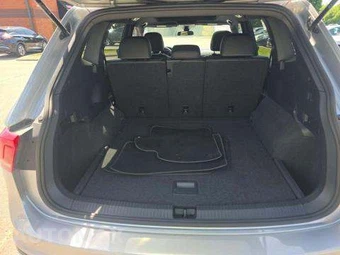 2023 Volkswagen Tiguan SE R-Line Black - miniatura 15