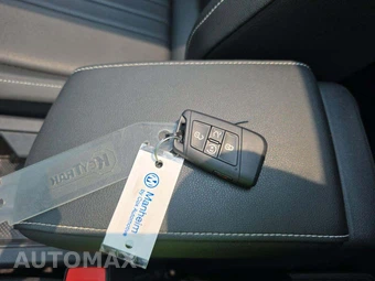 2023 Volkswagen Tiguan SE R-Line Black - miniatura 8