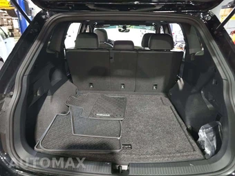 2023 Volkswagen Tiguan SE R-Line Black - miniatura 14