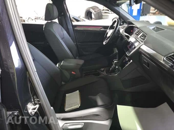 2023 Volkswagen Tiguan SE R-Line Black - miniatura 18