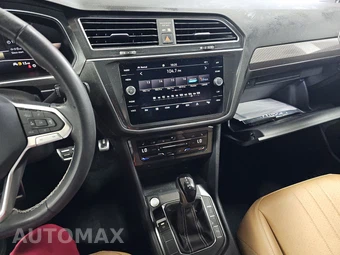 2023 Volkswagen Tiguan SE R-Line Black - miniatura 11