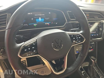 2023 Volkswagen Tiguan SE R-Line Black - miniatura 10