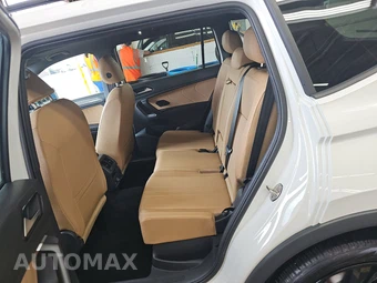 2023 Volkswagen Tiguan SE R-Line Black - miniatura 13
