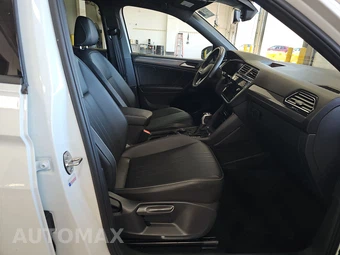 2023 Volkswagen Tiguan SE R-Line Black - miniatura 8