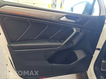2023 Volkswagen Tiguan SE R-Line Black - miniatura 9