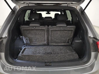 2023 Volkswagen Tiguan SE R-Line Black - miniatura 17