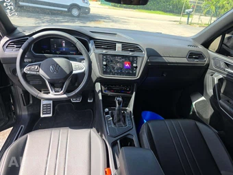 2023 Volkswagen Tiguan SE R-Line Black - miniatura 10