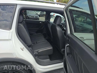 2023 Volkswagen Tiguan SE R-Line Black - miniatura 17