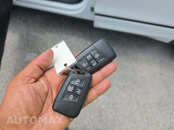 2023 Volkswagen Tiguan SE R-Line Black - miniatura 8