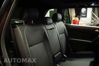 2023 Volkswagen Tiguan SE R-Line Black - miniatura 17