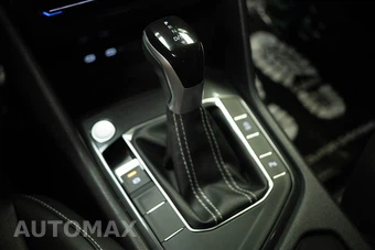 2023 Volkswagen Tiguan SE R-Line Black - miniatura 22