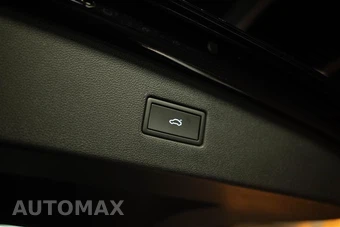 2023 Volkswagen Tiguan SE R-Line Black - miniatura 8