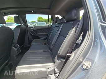 2023 Volkswagen Tiguan SE R-Line Black - miniatura 10