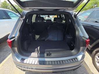 2023 Volkswagen Tiguan SE R-Line Black - miniatura 14