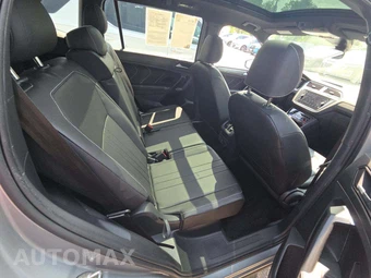 2023 Volkswagen Tiguan SE R-Line Black - miniatura 16