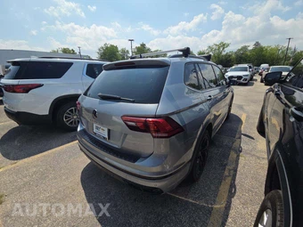 2023 Volkswagen Tiguan SE R-Line Black - miniatura 3