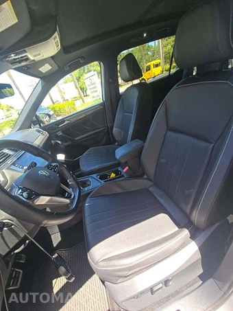 2023 Volkswagen Tiguan SE R-Line Black - miniatura 3