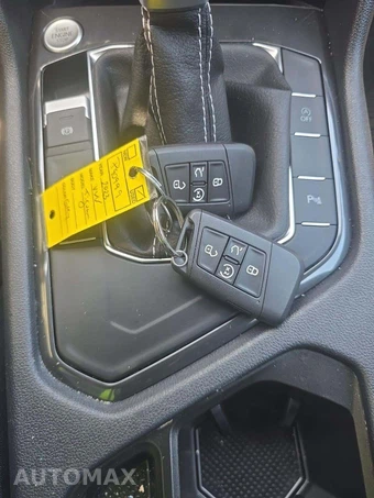 2023 Volkswagen Tiguan SE R-Line Black - miniatura 5