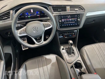 2023 Volkswagen Tiguan SE R-Line Black - miniatura 12