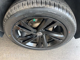 2023 Volkswagen Tiguan SE R-Line Black - miniatura 28