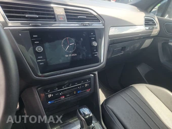 2023 Volkswagen Tiguan SE R-Line Black - miniatura 11
