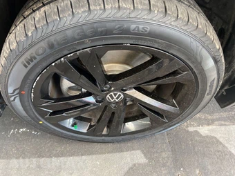 2023 Volkswagen Tiguan SE R-Line Black - miniatura 28