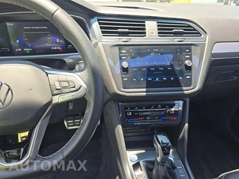 2023 Volkswagen Tiguan SE R-Line Black - miniatura 10