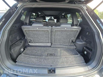 2023 Volkswagen Tiguan SE R-Line Black - miniatura 15