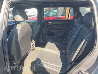 2023 Volkswagen Tiguan SEL R-Line - miniatura 13